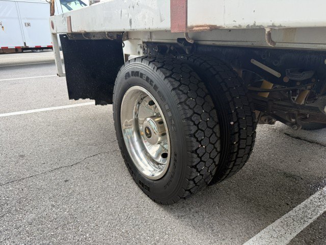 Used 2015 Ford F550 4x4 Regular Cab Super Duty image 13