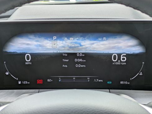 Certified 2025 Kia Telluride SX X-Line AWD/4WD image 25