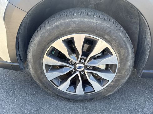 Certified 2025 Subaru Outback Touring image 9