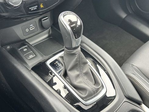 Used 2021 Nissan Rogue Sport SL w/ Premium Package image 32