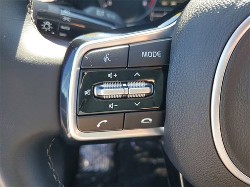 Used 2022 Kia Sorento S w/ Panoramic Sunroof Package image 12
