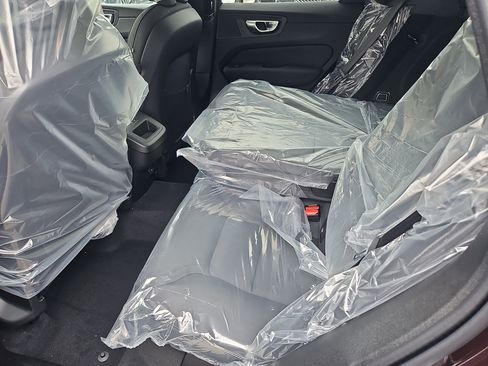 New 2026 Volvo XC60 B5 Core w/ Protection Package Premier image 21