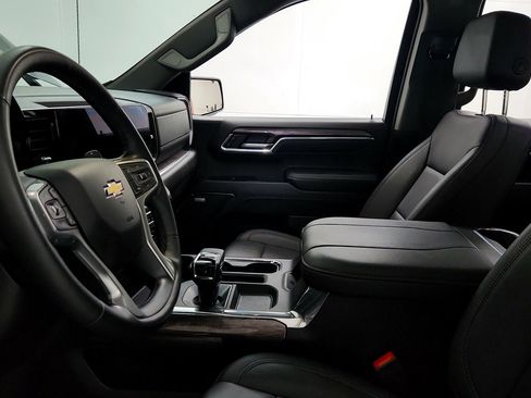 Certified 2024 Chevrolet Silverado 1500 LTZ w/ LTZ Premium Package AWD/4WD image 17