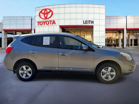 Used 2013 Nissan Rogue S w/ Special Edition Pkg image 4