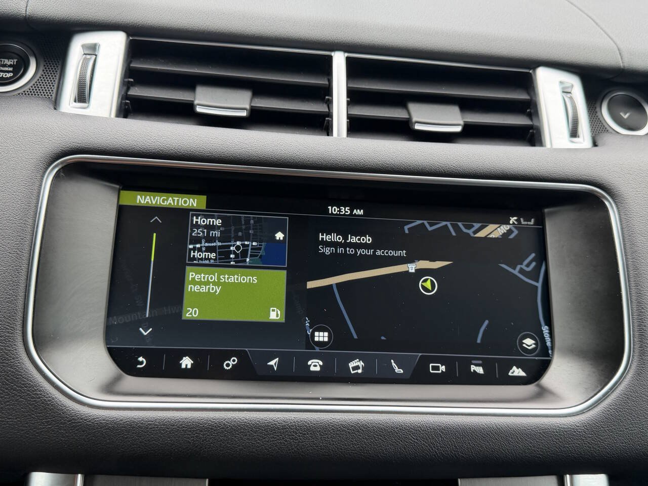 Used 2017 Land Rover Range Rover Sport SE AWD/4WD image 13