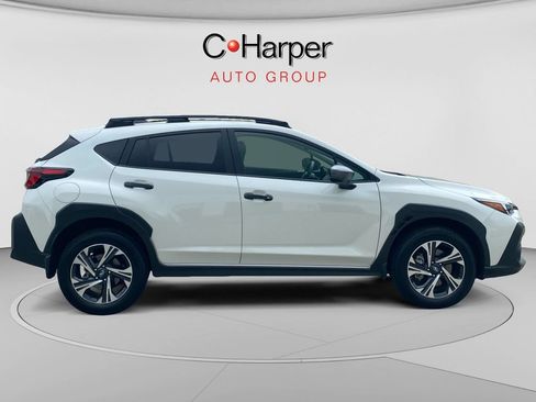 Used 2024 Subaru Crosstrek 2.0i Premium AWD/4WD image 2