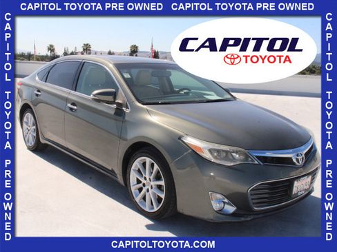 Used 2013 Toyota Avalon Limited FWD image 1