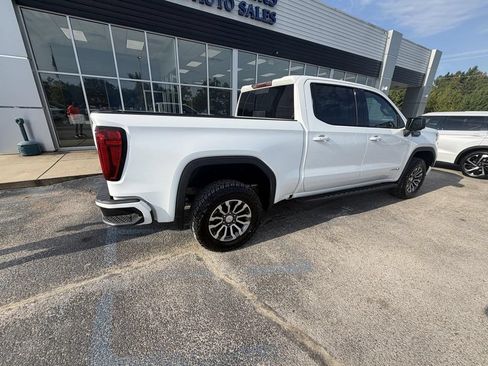 Used 2021 GMC Sierra 1500 AT4 w/ AT4 Premium Package AWD/4WD image 5