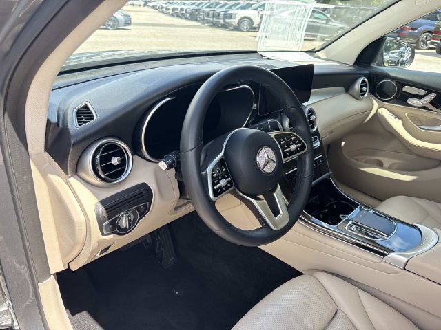 Used 2022 Mercedes-Benz GLC 300 image 23