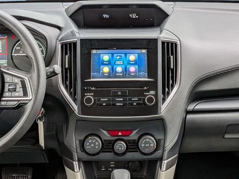 Used 2022 Subaru Forester Base image 27