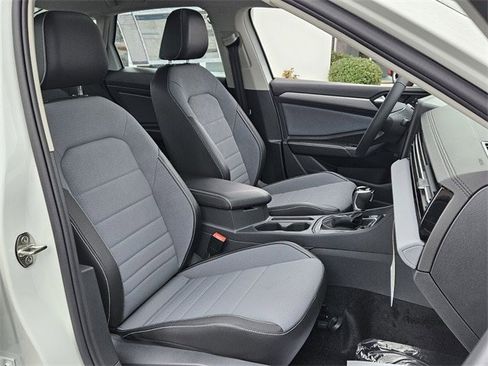 New 2026 Volkswagen Jetta SE image 16