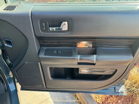 Used 2016 Ford Flex SEL w/ Equipment Group 202A image 13
