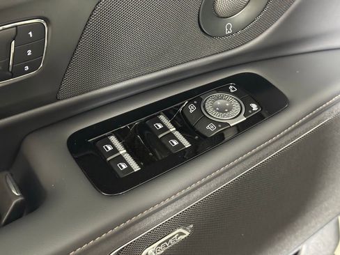 New 2026 Lincoln Nautilus Premier w/ Equipment Group 102A image 17