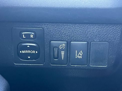 Used 2018 Toyota RAV4 LE w/ All Weather Liner Package image 12