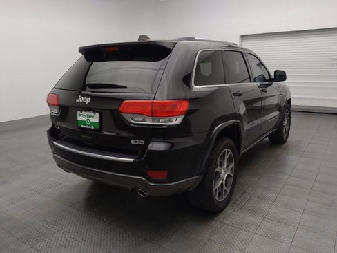 Used 2018 Jeep Grand Cherokee Limited image 9