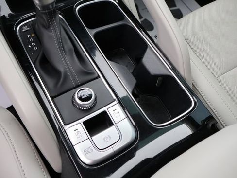 Used 2022 Kia Telluride S image 19