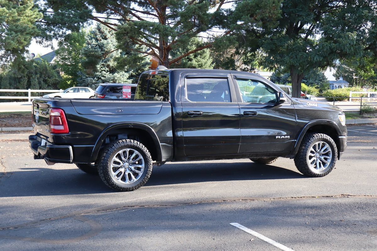Used 2019 RAM 1500 Laramie w/ Sport Appearance Package AWD/4WD image 4