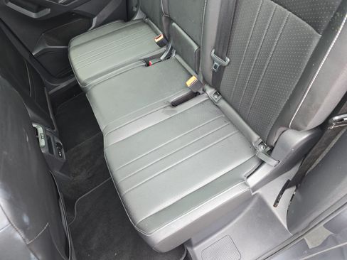 Used 2023 Volkswagen Tiguan SE R-Line FWD image 15