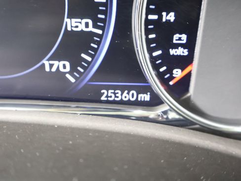 Used 2022 GMC Terrain Denali w/ Denali Premium Package image 9