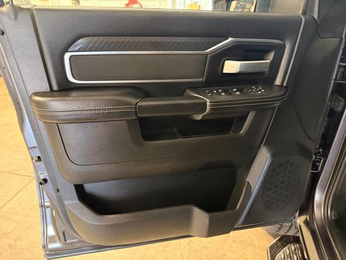 Used 2025 RAM 2500 Big Horn AWD/4WD image 40