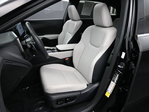 Used 2024 Lexus RX 350 Premium w/ Accessory Package (Z1) AWD/4WD image 16