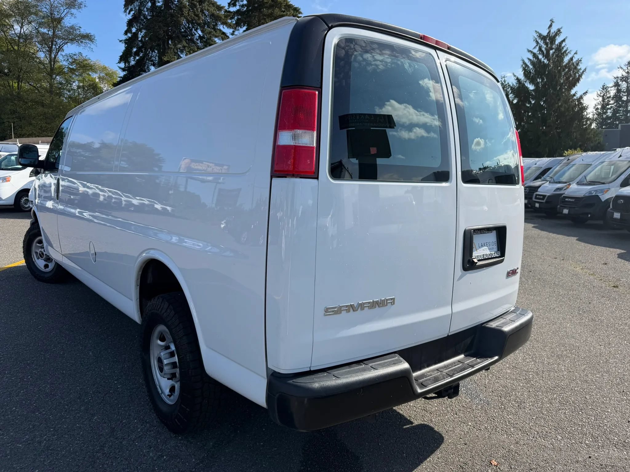 Used 2023 GMC Savana 2500 Extended w/ Driver Convenience Package RWD image 8