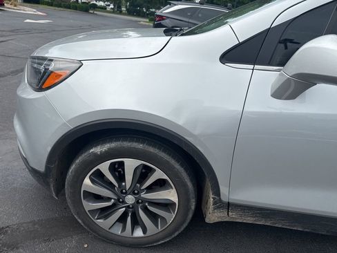 Used 2022 Buick Encore Preferred w/ Safety Package FWD image 11