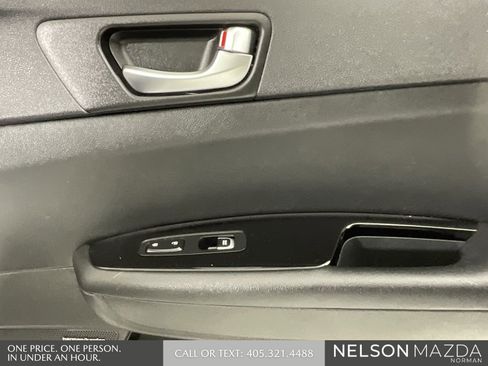 Used 2019 Kia Optima SX image 17