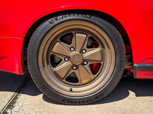 Used 1988 Porsche 911 Carrera RWD image 14