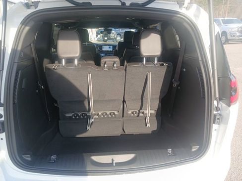 New 2026 Chrysler Pacifica Select image 14
