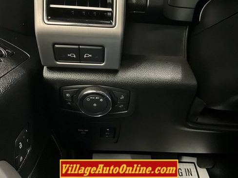 Used 2018 Ford F150 Platinum AWD/4WD image 24