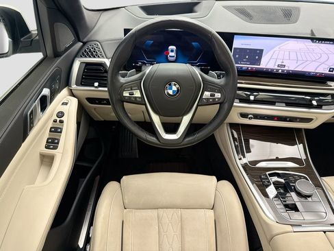 Used 2024 BMW X5 xDrive40i w/ Premium Package AWD/4WD image 10