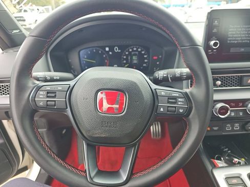 Used 2025 Honda Civic Type R image 6