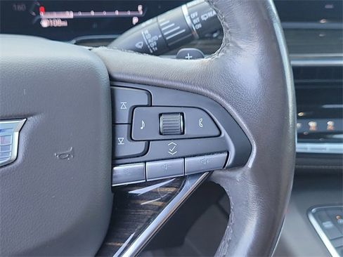 Certified 2022 Cadillac Escalade ESV Premium Luxury w/ Performance Package image 29