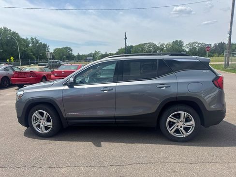 Used 2018 GMC Terrain SLE w/ Driver Convenience Package AWD/4WD image 8