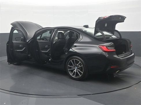 Used 2019 BMW 330i xDrive 330i xDrive image 39