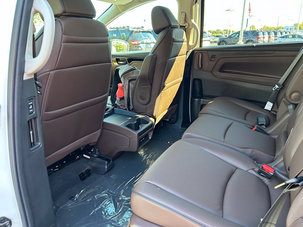 New 2027 Honda Odyssey Touring image 15