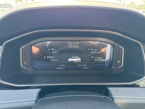 Used 2025 Volkswagen Jetta SEL FWD image 8