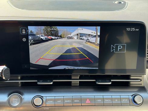 Used 2025 Hyundai Kona SEL image 25