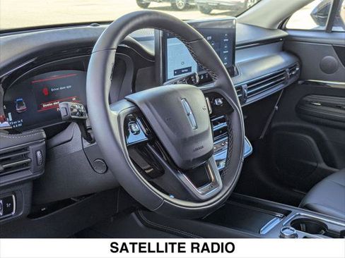 New 2025 Lincoln Corsair FWD w/ Equipment Group 101A image 8
