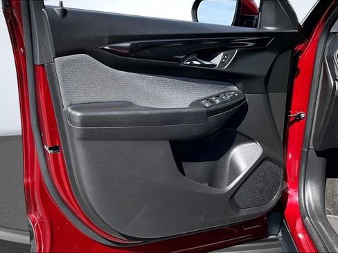 Used 2025 Chevrolet TrailBlazer LT image 19