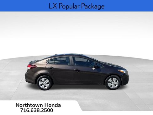 Used 2017 Kia Forte LX w/ LX Popular Package FWD image 3
