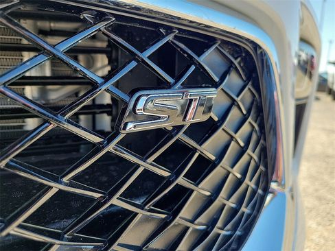 New 2026 Buick Encore GX Sport Touring w/ Comfort Package image 9