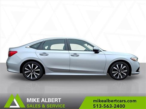 Used 2022 Honda Civic EX image 8