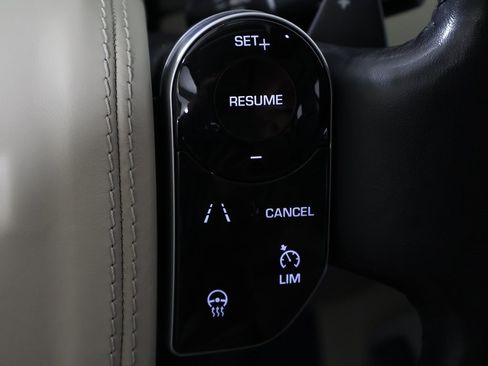 Used 2020 Land Rover Range Rover HSE image 54