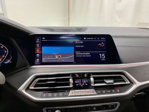 Used 2021 BMW X7 M50i w/ Executive Package AWD/4WD image 31