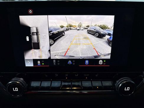 Used 2024 GMC Canyon Elevation w/ Convenience Package image 32