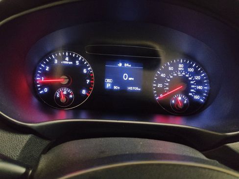 Used 2019 Kia Sorento FWD image 23