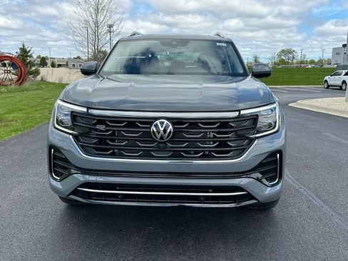 New 2026 Volkswagen Atlas SEL Premium R-Line AWD/4WD image 2