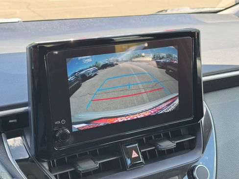 Used 2024 Toyota Corolla LE FWD image 19
